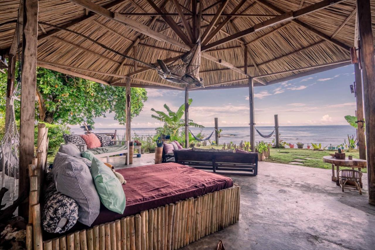 Sanctum Una Una Eco Dive Resort Pulau Unauna Eksteriør bilde