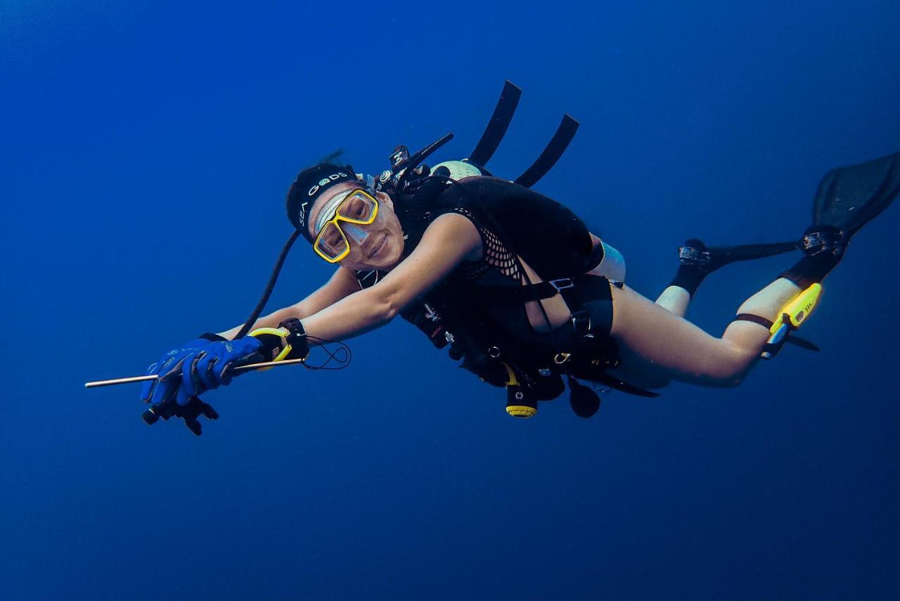 Sanctum Una Una Eco Dive Resort Pulau Unauna Eksteriør bilde
