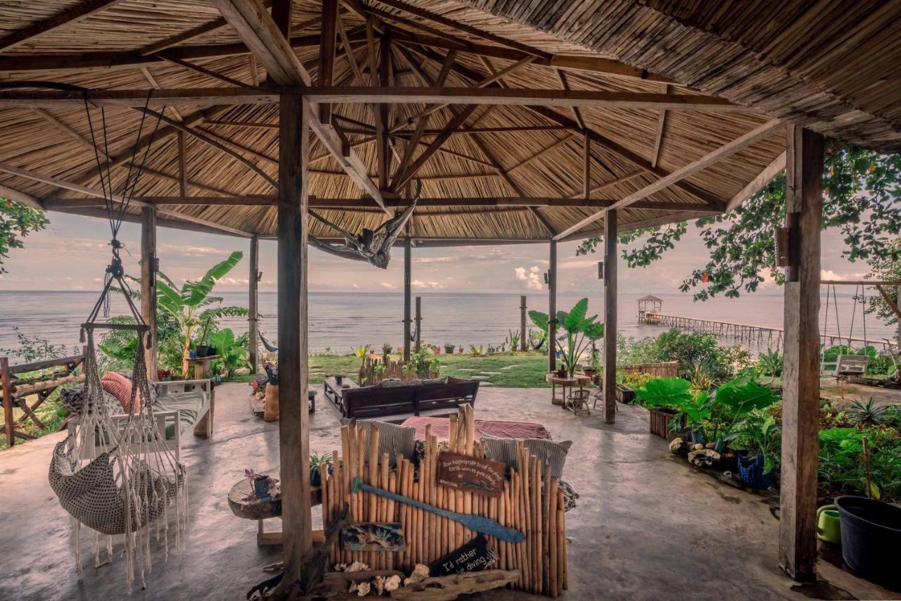 Sanctum Una Una Eco Dive Resort Pulau Unauna Eksteriør bilde