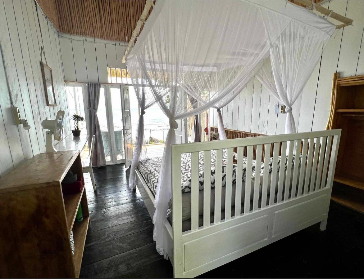 Sanctum Una Una Eco Dive Resort Pulau Unauna Eksteriør bilde