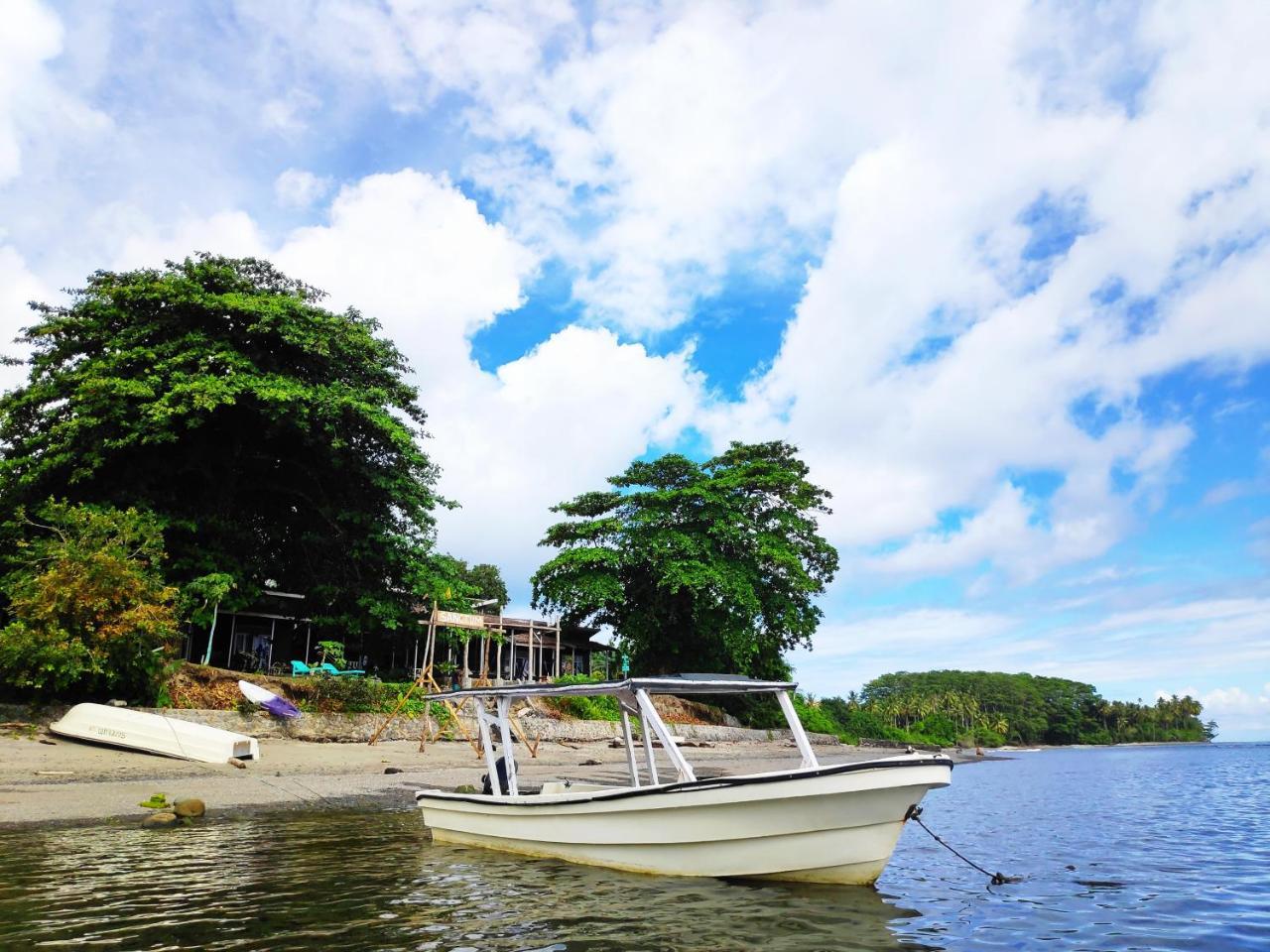 Sanctum Una Una Eco Dive Resort Pulau Unauna Eksteriør bilde